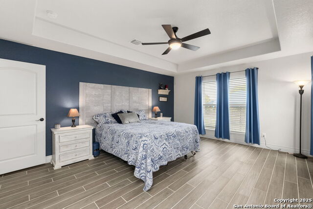 Listing photo id 22 for 177 Glenvalley Circle