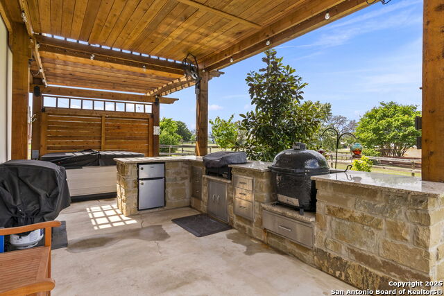 Listing photo id 30 for 177 Glenvalley Circle