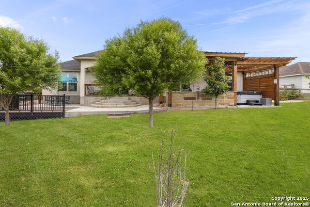 Listing photo id 31 for 177 Glenvalley Circle