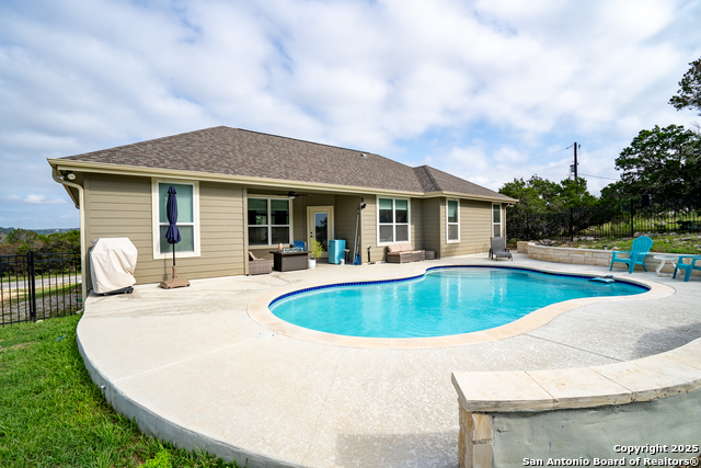 Details for 1587 Lakeshore, Canyon Lake, TX 78133