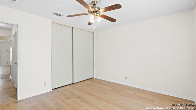 Image 11 of 16 For 5864 Royal Ridge