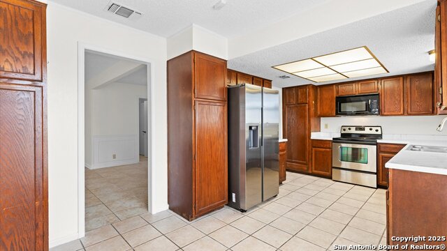 Image 3 of 16 For 5864 Royal Ridge