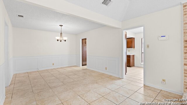Image 5 of 16 For 5864 Royal Ridge