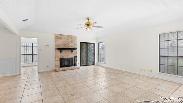 Image 6 of 16 For 5864 Royal Ridge