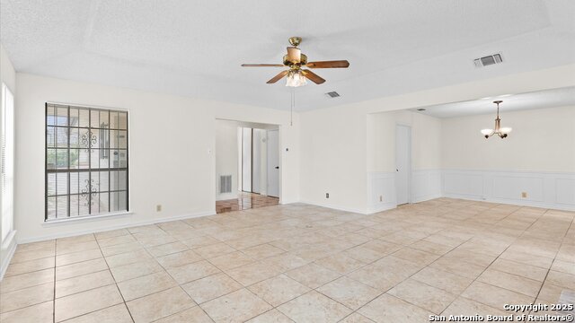 Image 7 of 16 For 5864 Royal Ridge