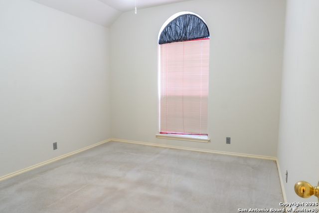 Image 19 of 25 For 17410 Canyon Breeze