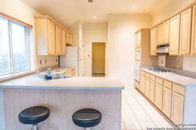 Image 8 of 25 For 17410 Canyon Breeze