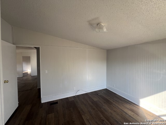 Listing photo id 4 for 373 County Road 119 B
