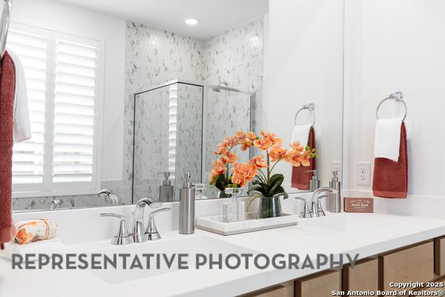Listing photo id 13 for 12217 Moon Pool