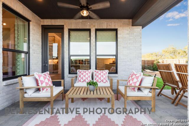 Listing photo id 26 for 12217 Moon Pool