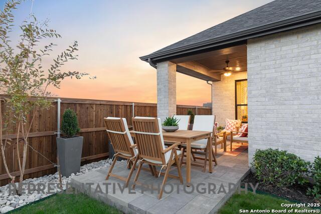 Listing photo id 29 for 12217 Moon Pool