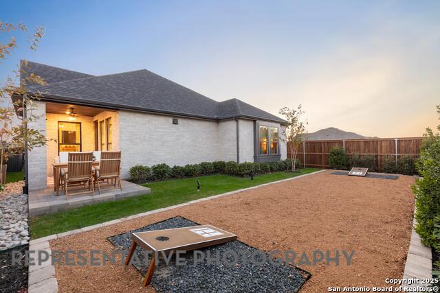 Listing photo id 30 for 12217 Moon Pool