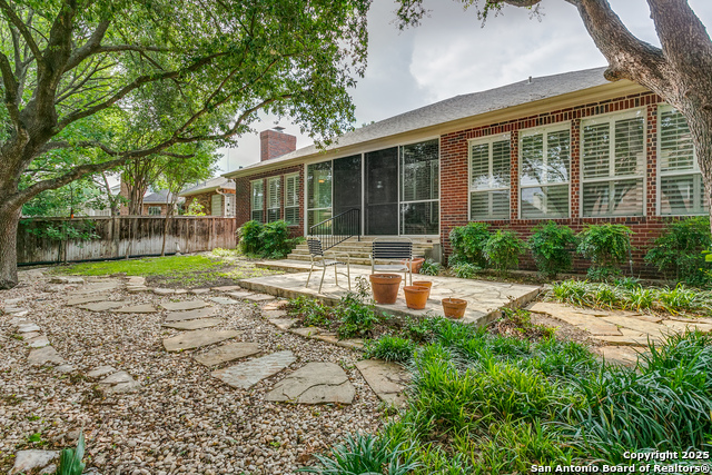 Image 24 of 25 For 9 Waldenshire