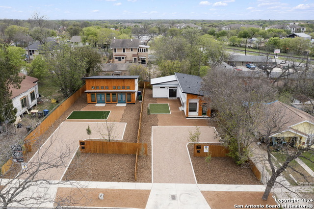 Image 39 of 47 For 118 Stratford Ct