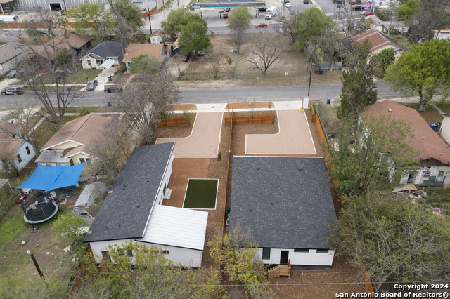 Image 41 of 47 For 118 Stratford Ct