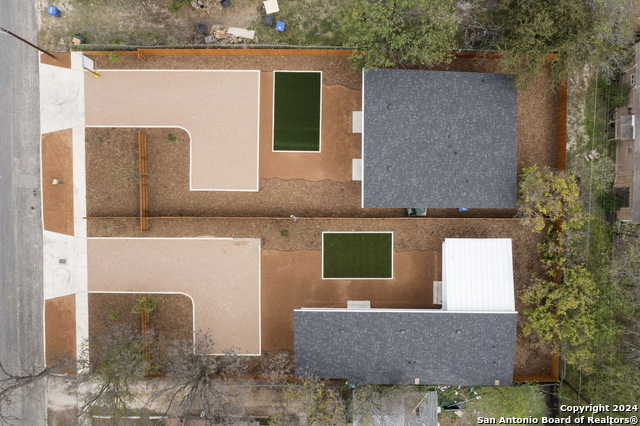 Image 43 of 47 For 118 Stratford Ct