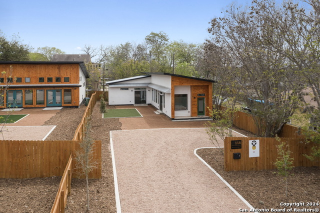 Image 45 of 47 For 118 Stratford Ct