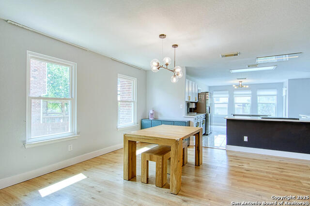 Image 9 of 45 For 112 Springtree Hollow