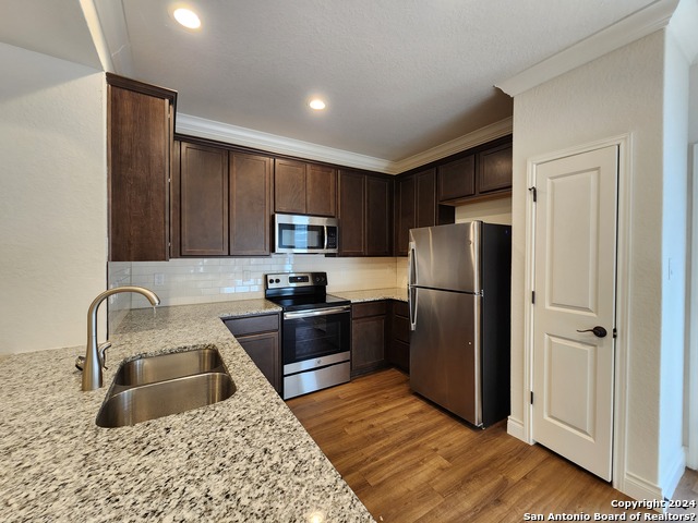 Listing photo id 9 for 326 Untermaier