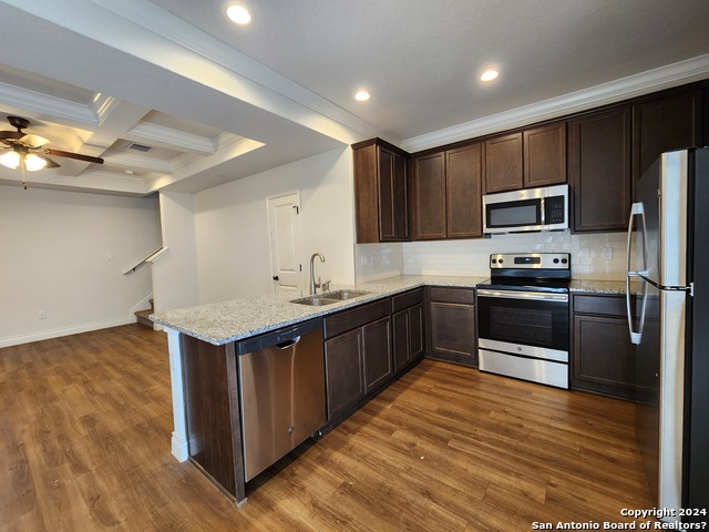 Listing photo id 7 for 326 Untermaier