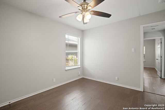 Listing photo id 18 for 8927 Gill Bridge