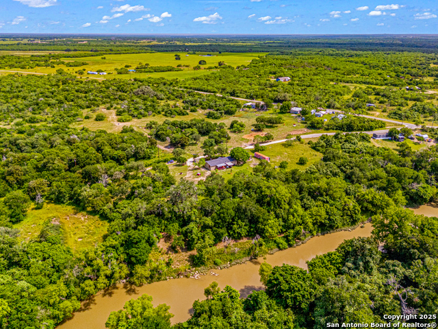 Details for 237 County Road 393, Runge, TX 78151