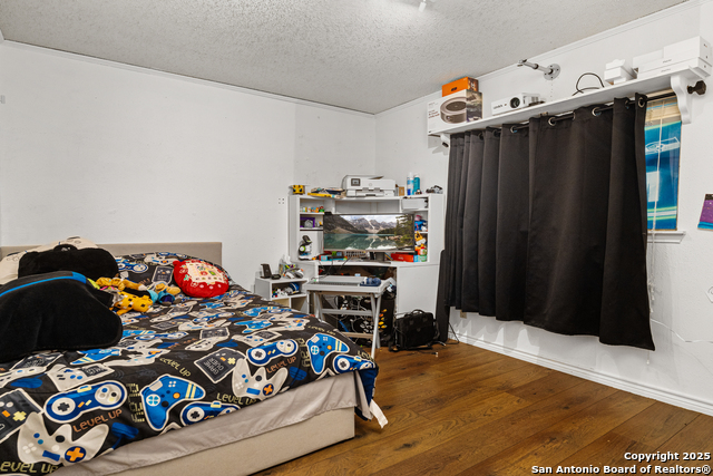 Image 12 of 18 For 15017 Baycliff
