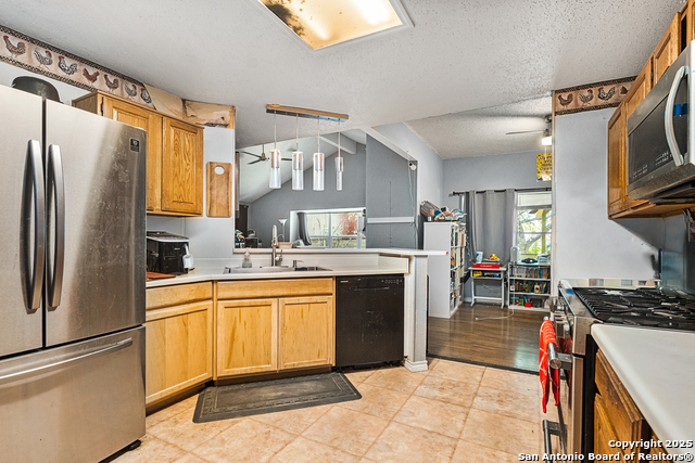 Image 7 of 18 For 15017 Baycliff