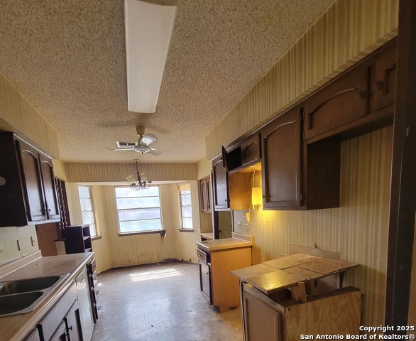 Image 8 of 38 For 4510 Briargrove