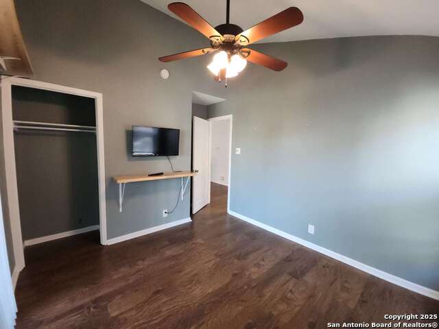 Listing photo id 5 for 14122 Churchill Estates 1104