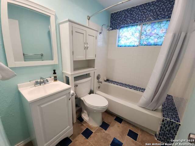 Listing photo id 6 for 14122 Churchill Estates 1104