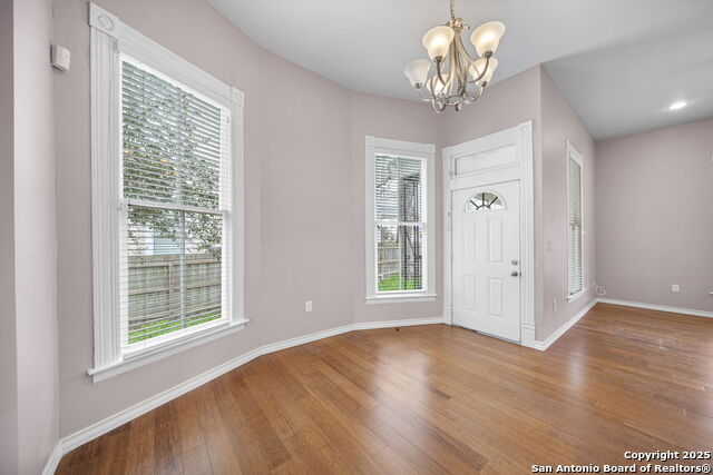 Image 19 of 40 For 718 Pine N 