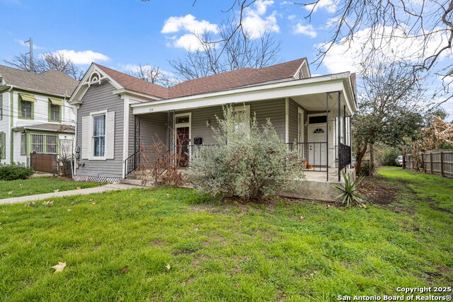 Image 5 of 40 For 718 Pine N 