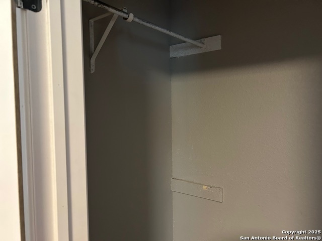 Image 15 of 20 For 7510 Ledgebrook