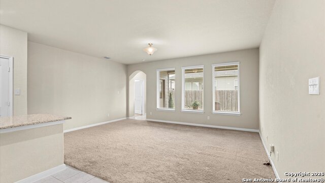 Listing photo id 14 for 8927 Portobello Way
