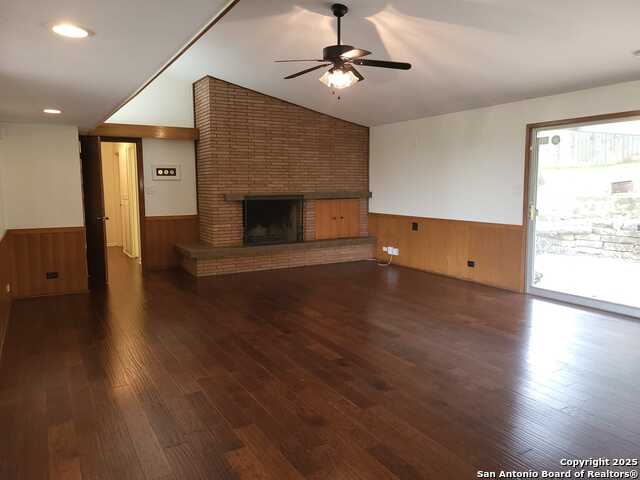 Image 23 of 28 For 603 Crestline W