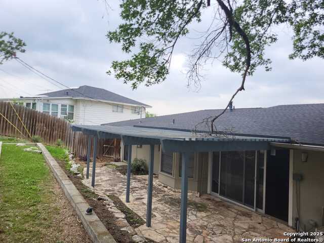 Image 6 of 28 For 603 Crestline W