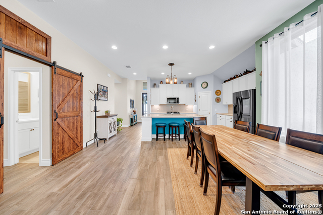 Image 12 of 26 For 1057 Cadogan Squire