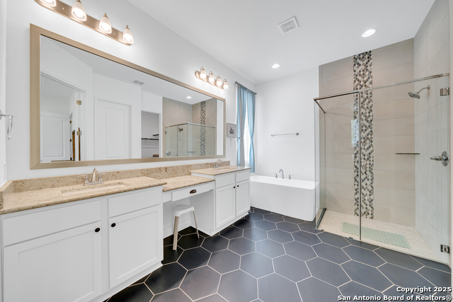 Image 15 of 26 For 1057 Cadogan Squire