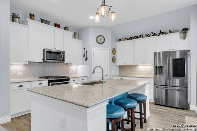 Image 9 of 26 For 1057 Cadogan Squire