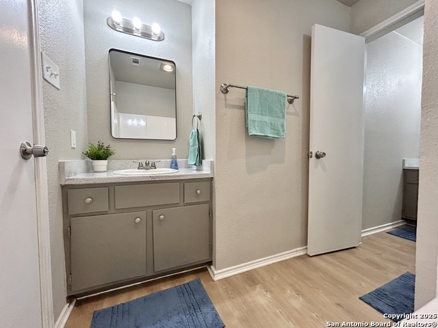 Image 20 of 34 For 7256 Hardesty