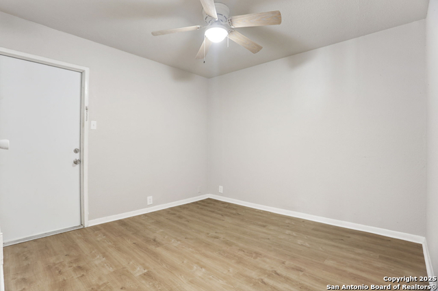 Image 23 of 34 For 7256 Hardesty