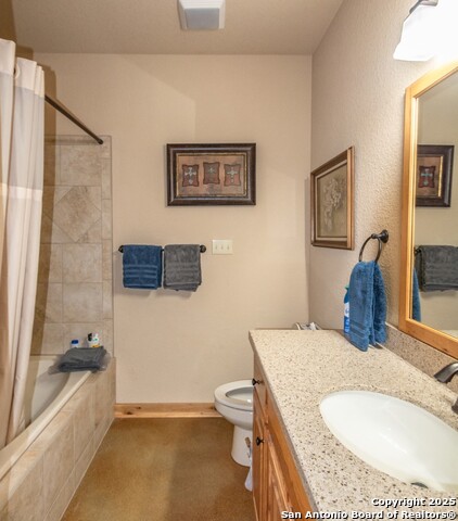 Listing photo id 19 for 2657 West Sabinal Road