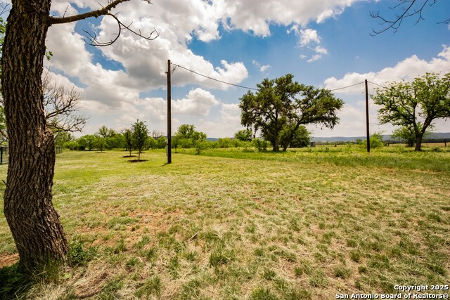 Listing photo id 24 for 2657 West Sabinal Road