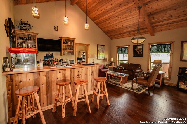 Listing photo id 4 for 2657 West Sabinal Road