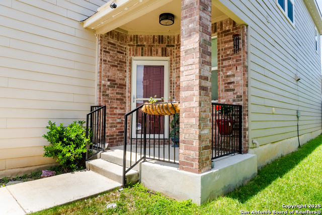 Listing photo id 2 for 9821 Overlook Canyon