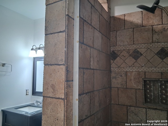 Image 6 of 12 For 8424 Forest Ridge
