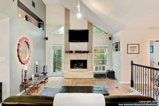Image 4 of 37 For 13418 Stairock St