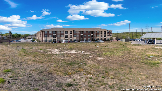 Listing photo id 14 for 7649 Fm 78
