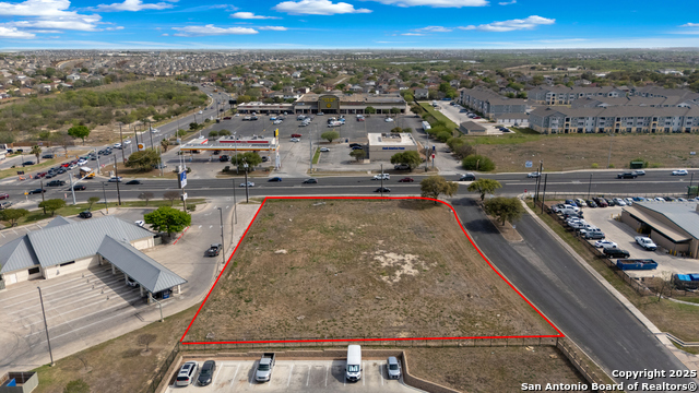 Listing photo id 6 for 7649 Fm 78